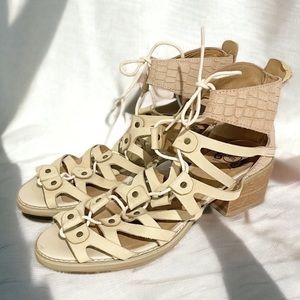 Von Dutch Size 8M Tan Leather Lighten Up Block Wooden Heel Gladiator Sandal